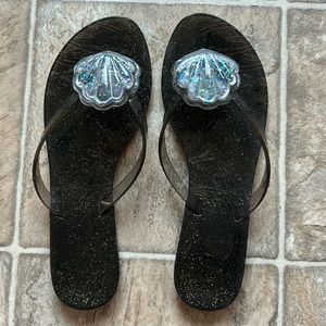 EUC Melissa women’s Size 8 jelly flip flops with glitter seashell embellishment